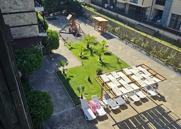 апатаменти за гости Sunshine и Glory * 스베티 블라스